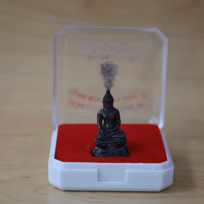พระกริ่ง เนื้อทองแดงรมดำ